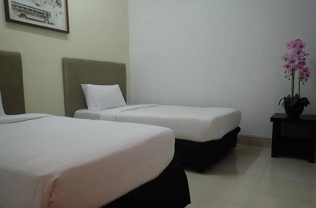 Ar-Raudhah Service Apartments 0*, George Town